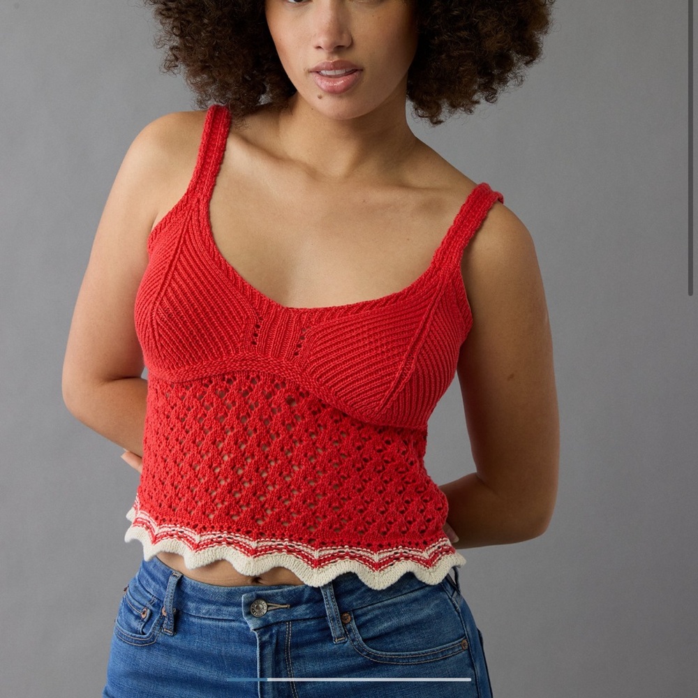 American Eagle Eagle Outfitters 
V-Neck Pointelle Scalloped Crochet
Tank Top NWT